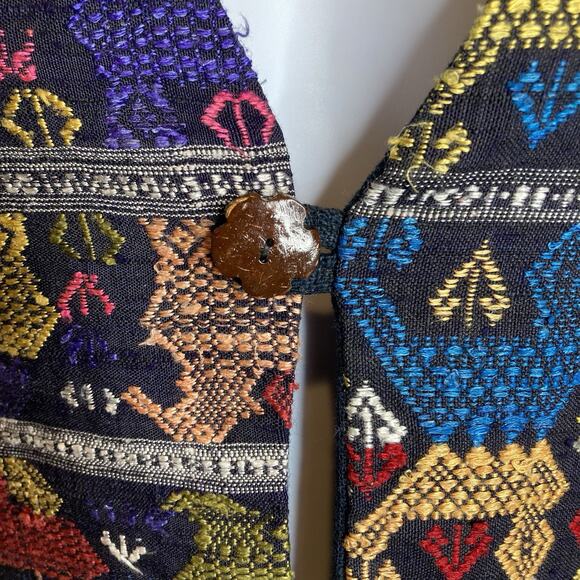 Vintage Women's Embroidered Aztec Tribal Print Vest Est. Size M Tapestry Boho - Picture 6 of 10